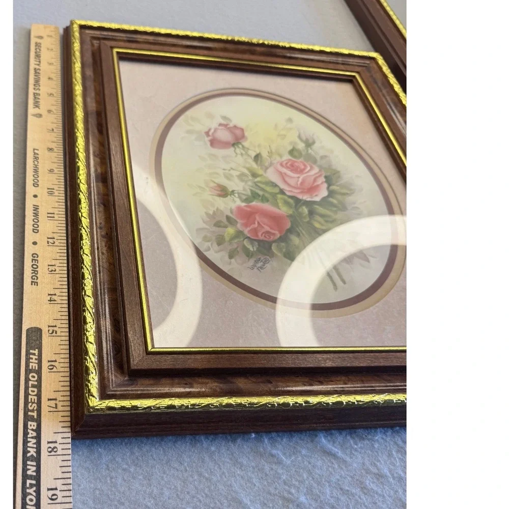 Vintage Wood Grain Gold Trim Picture Frame Wall Art Brown 13.5x16.5